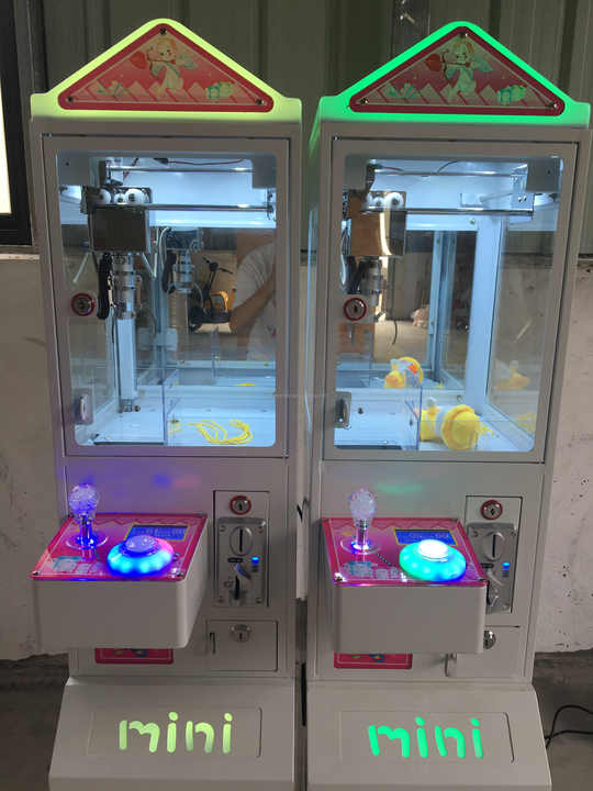 Mini Coin-Operated Mega Small  - Arcade Toy Vending Machine recension och pris